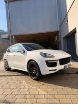 Porsche Cayenne GTS Approved / Chrono / Sport Designe  - gebrauchte Porsche Cayenne aus dem Jahr 2017