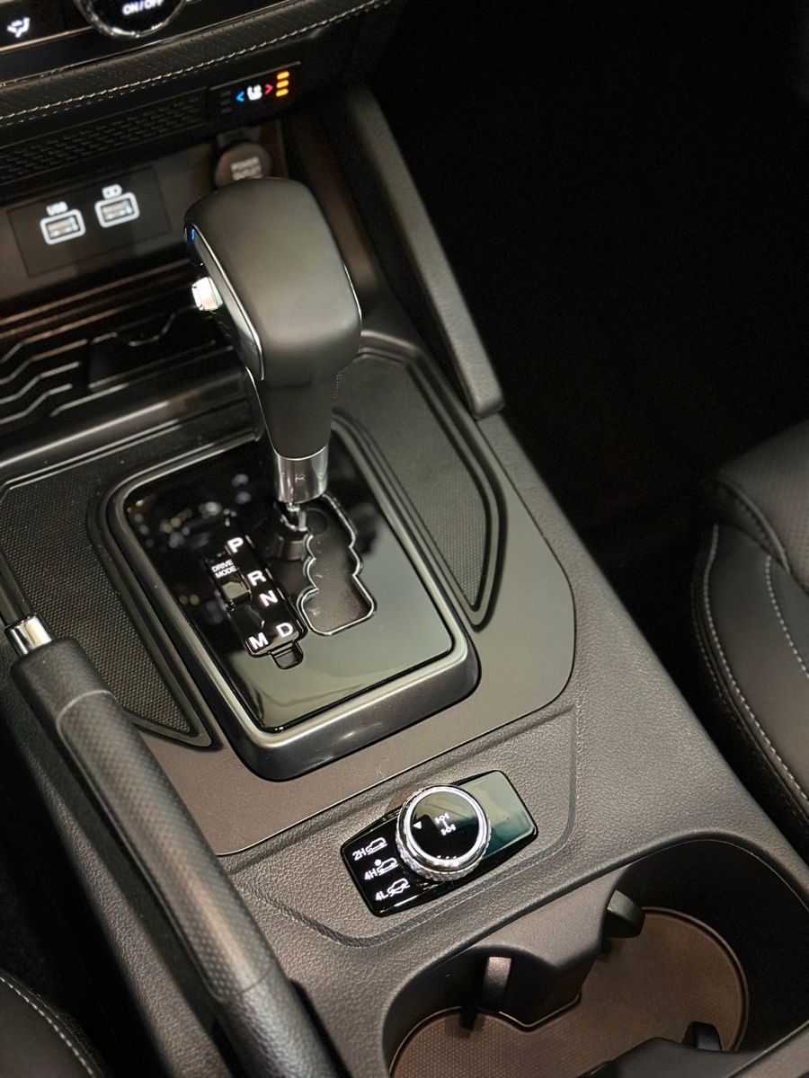 Fahrzeugabbildung Ssangyong MUSSO BLACKLINE*Automatik*Kamera*Leder*
