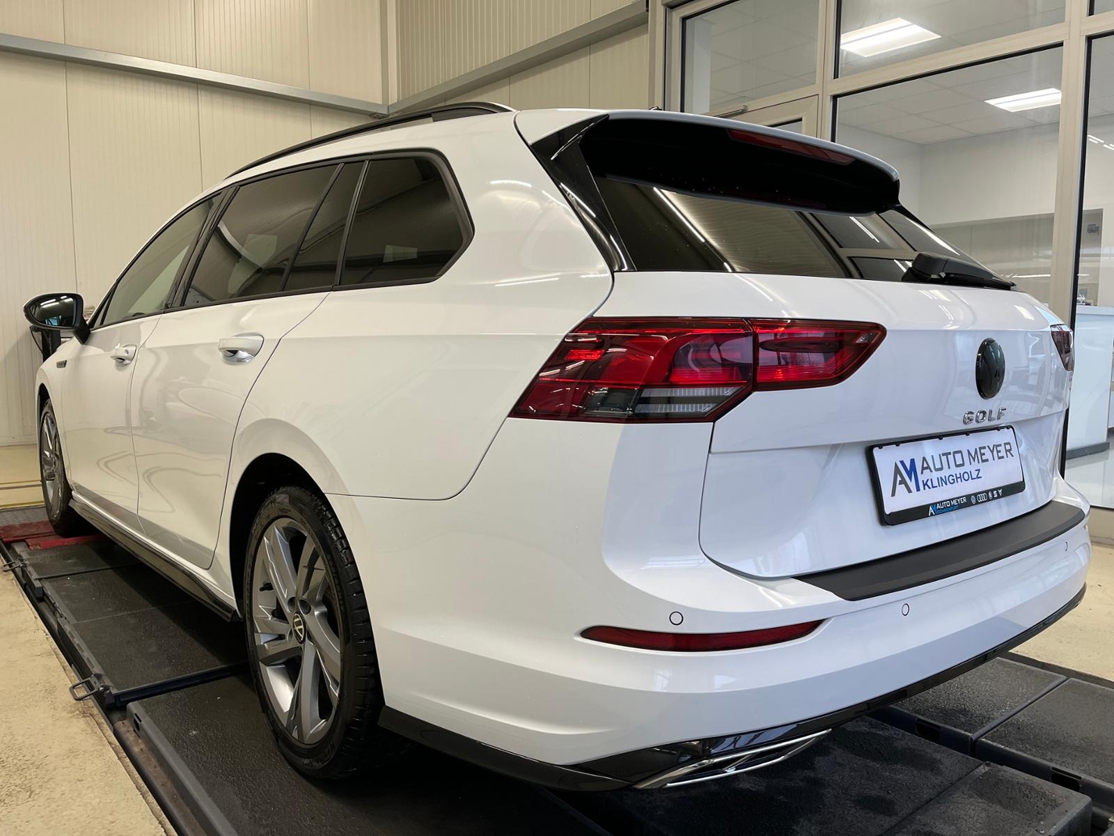 Volkswagen Golf VIII Variant R-Line 2.0 TDI DSG Navi Harman