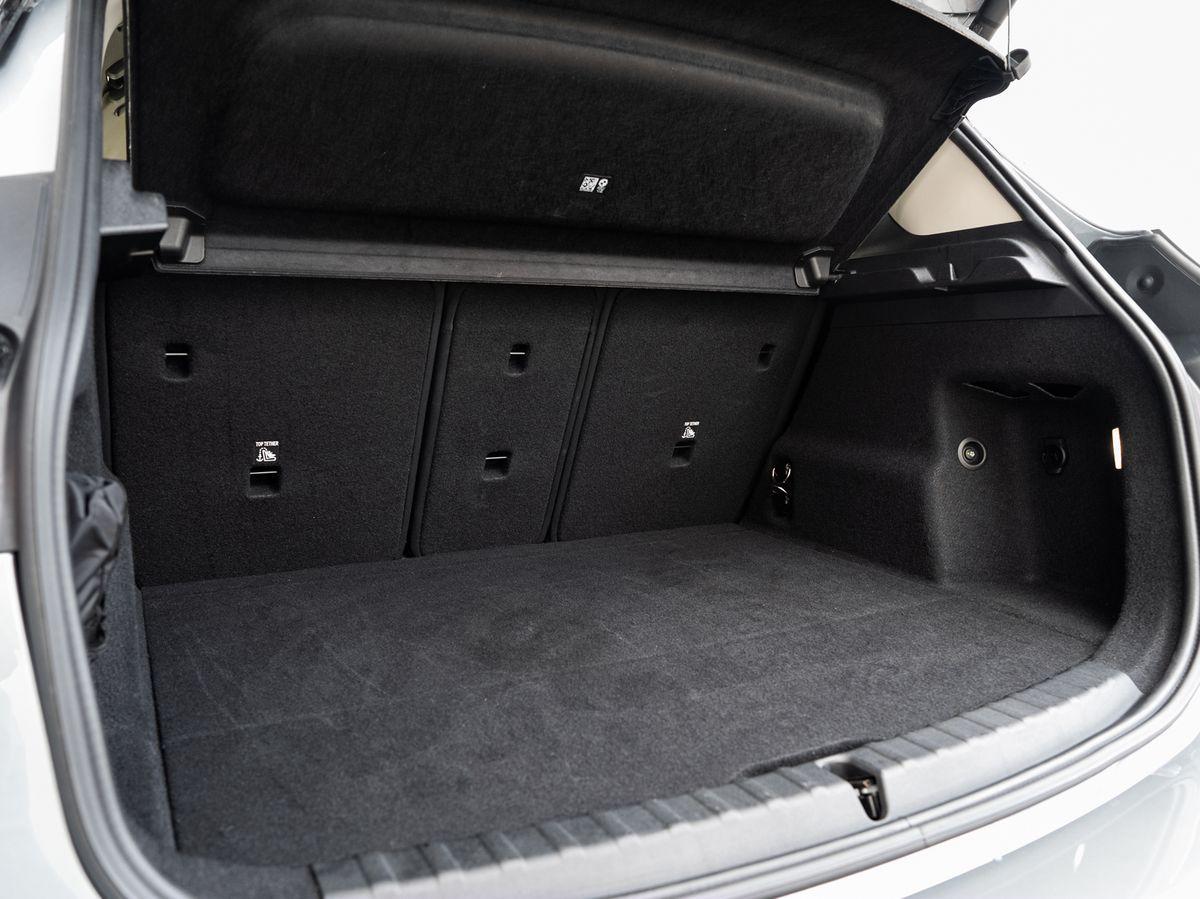 BMW 220i Active Tourer AHK PANO Alarm RFK ShadowL