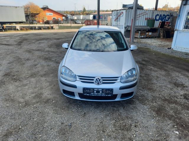 Volkswagen Golf 1.6 Trendline/Klima/Tüv Neu