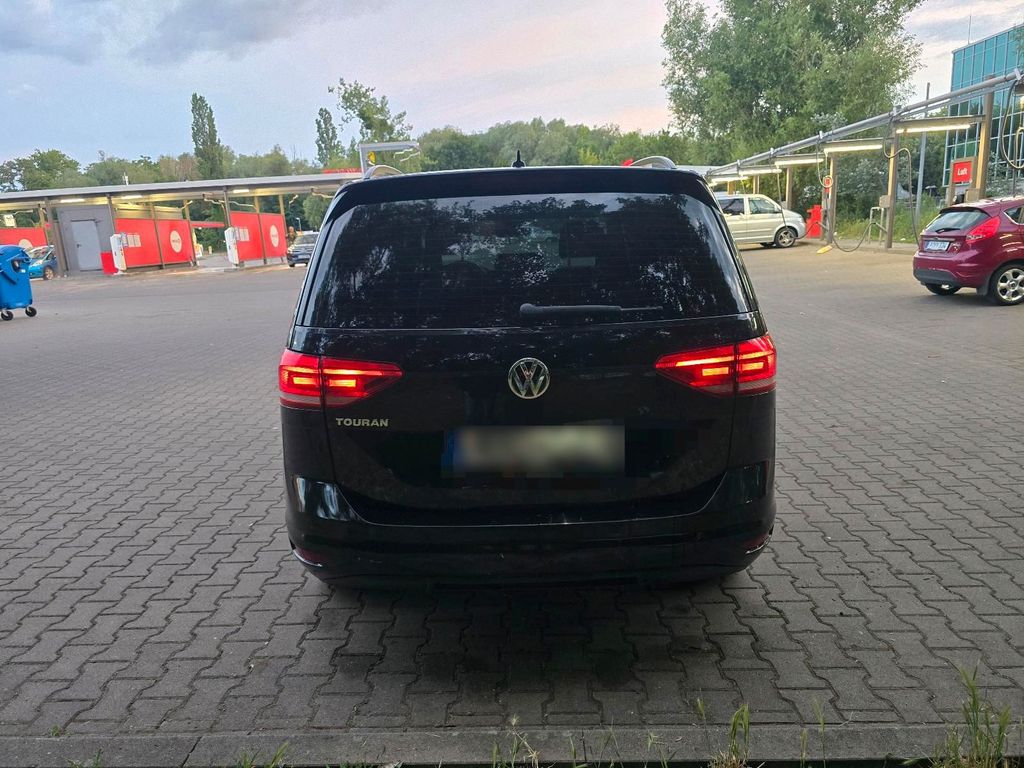 Image of Volkswagen Touran