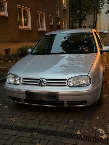 Volkswagen Golf 4 .149km