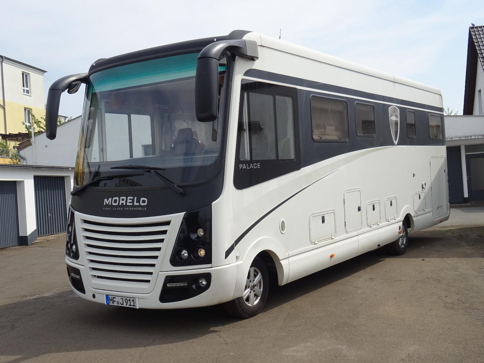 Morelo Palace 90 LB Hubstützen AHK Solar Leder Navi DAB