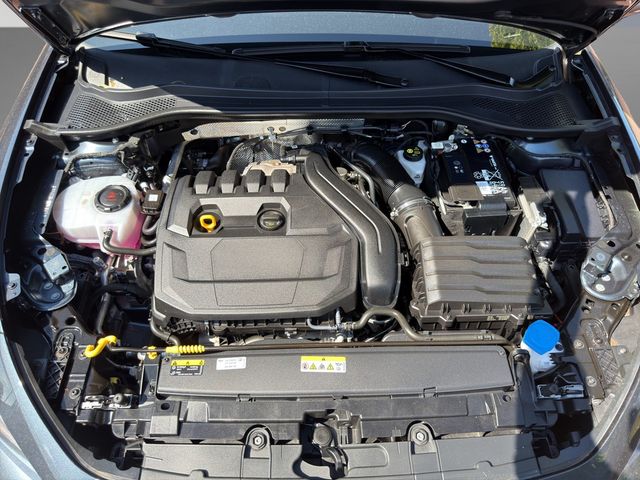 Leon Sportstourer 1.5 TSI Basis SHZ NAVI ACC LED