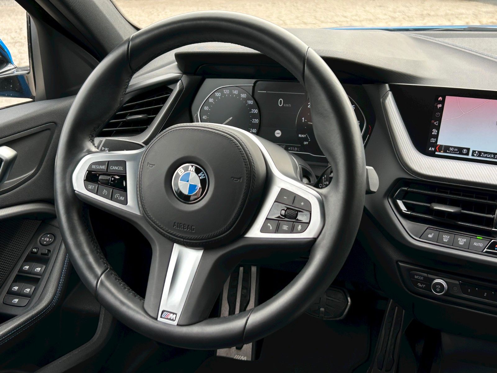 Fahrzeugabbildung BMW 118i M Sport Steptr. LED SHZ Navi CarPlay Temp.