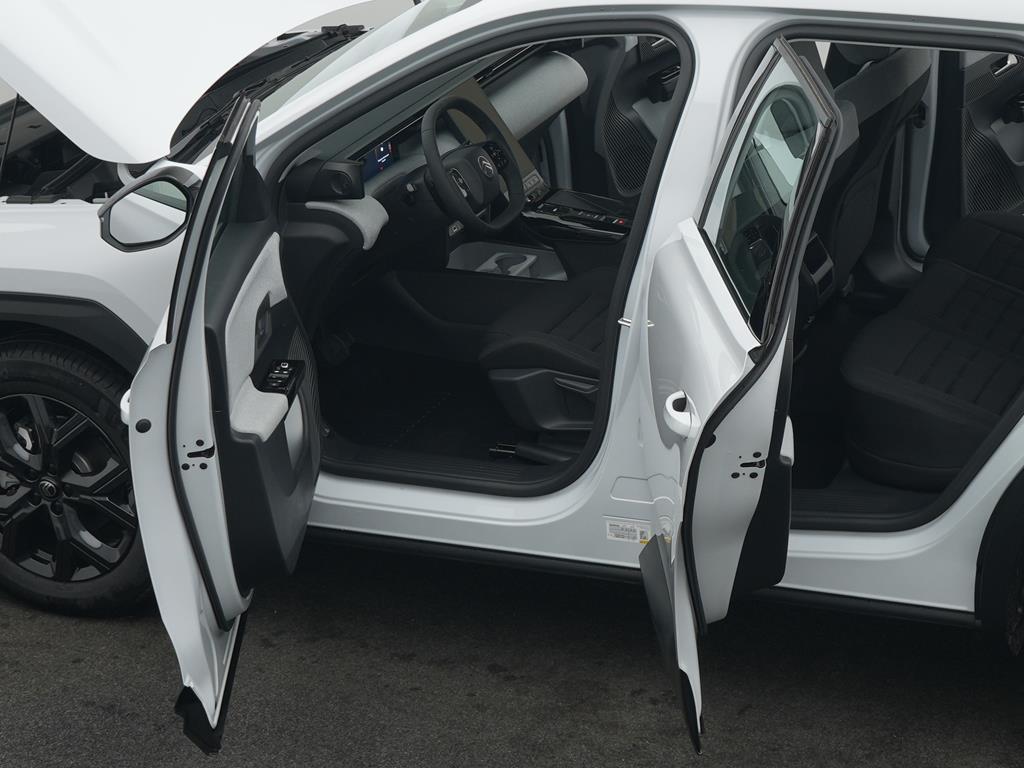 Citroën C5 Aircross Hybrid 145 Doppelkupplung 6-Gang YO