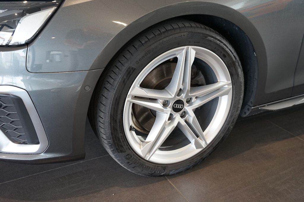 AUDI A4 Limousine 35 TDI S line | MMI Plus | AHK AUDI A4 Limousine 35 TDI S line | MMI Plus | AHK