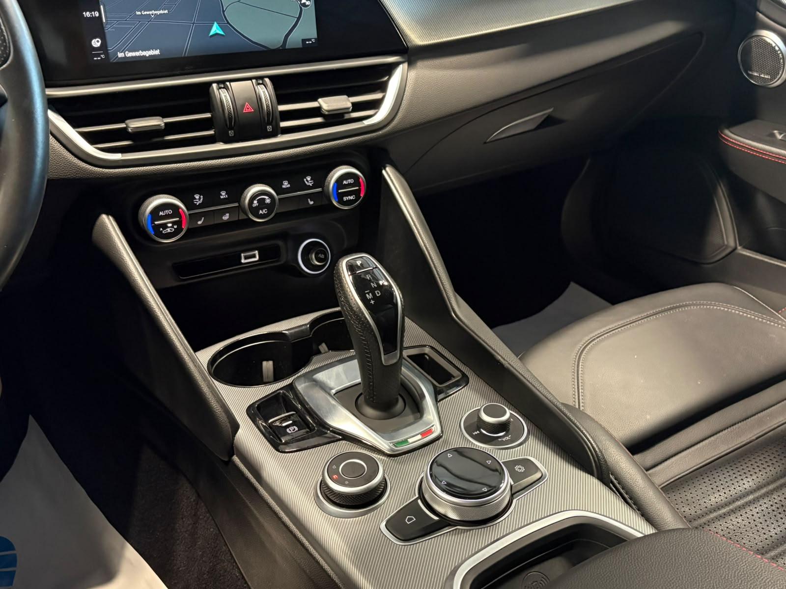 Alfa Romeo Giulia Tributo Italiano Q4 MATRIX+KAM+SHZ/LHZ+, миниатюра 16