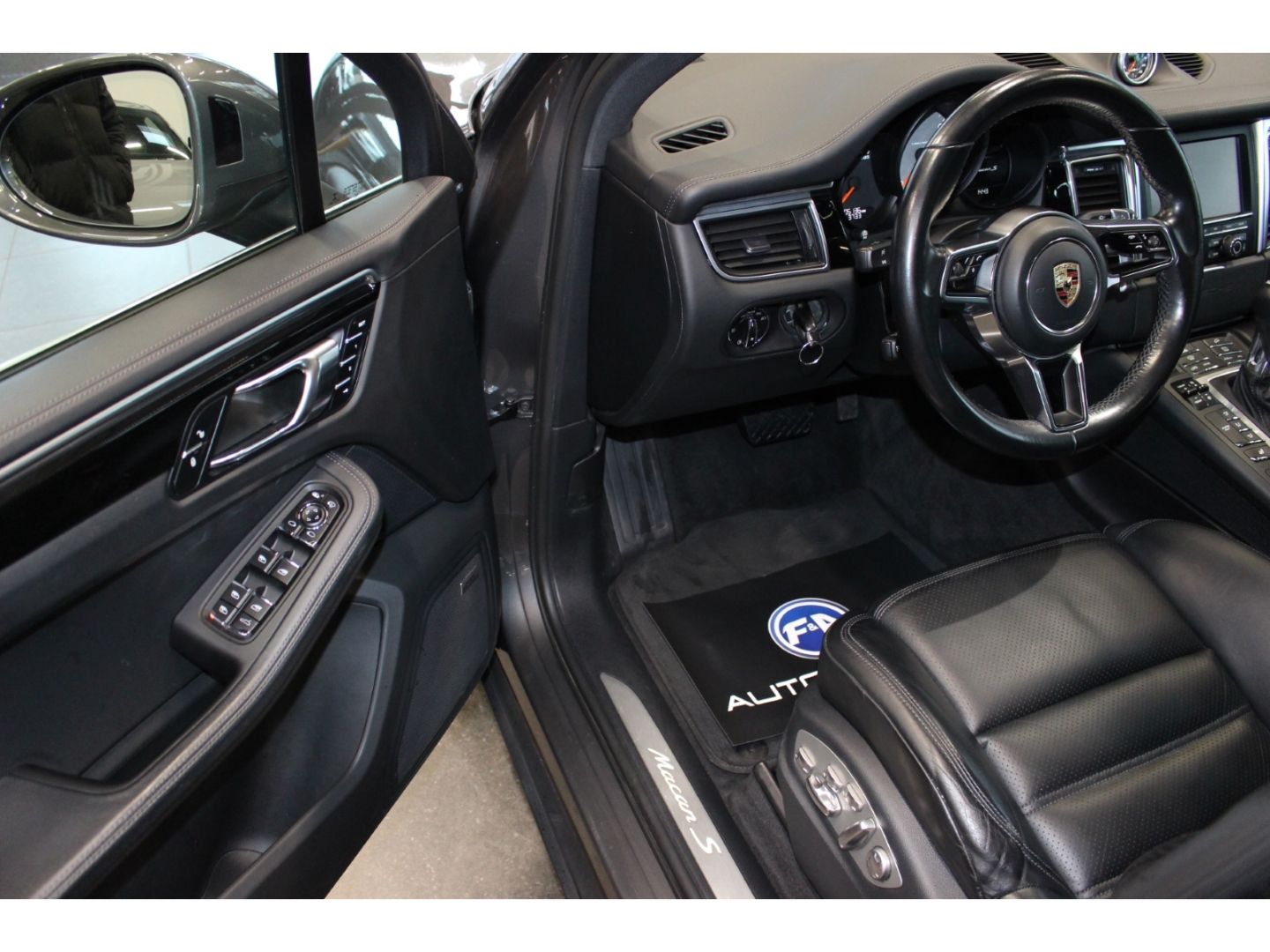 Fahrzeugabbildung Porsche Macan S Diesel Sport Chrono 2.Hand*Pano*Bose