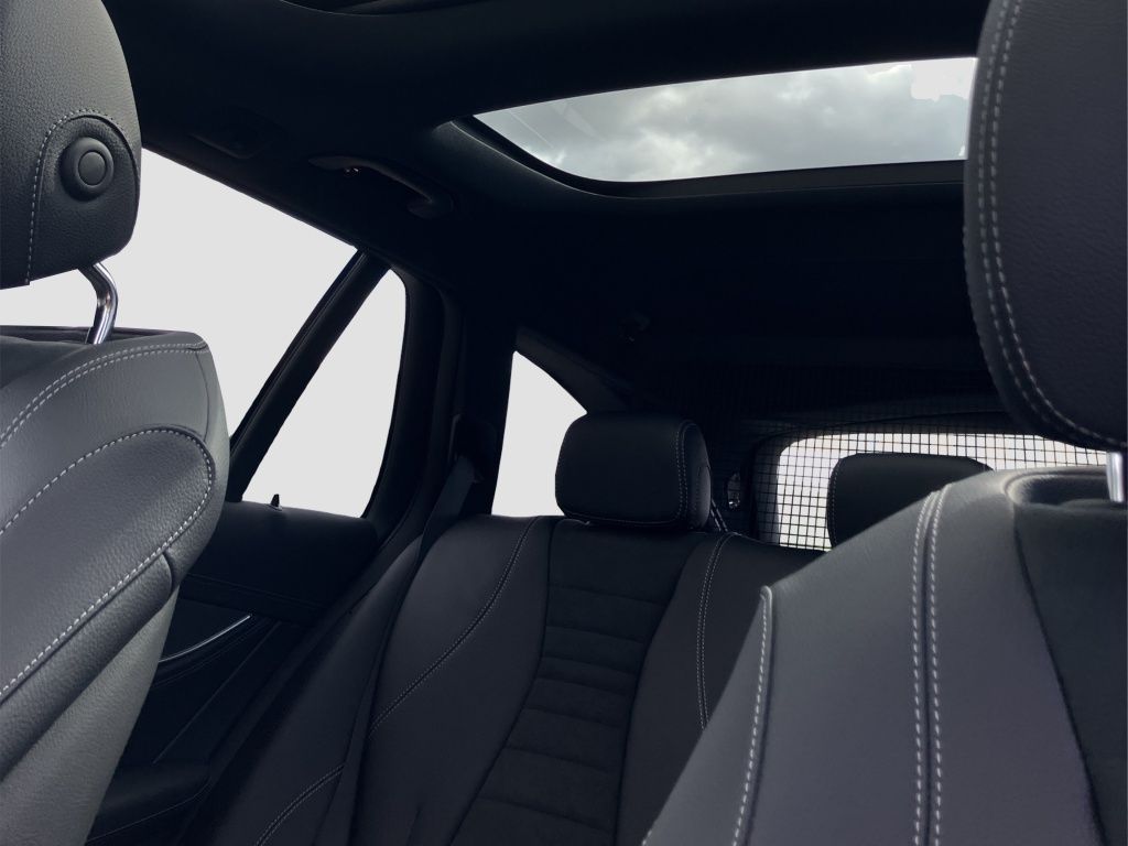 Fahrzeugabbildung Mercedes-Benz E 220 d T-Modell AMG LINE*NightPaket*PanoDach