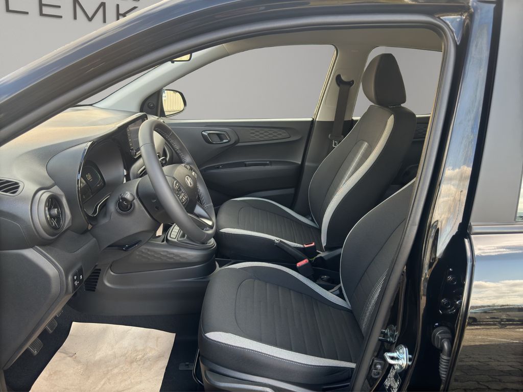 Hyundai i10 1.0 SELECT - INCL. NAVI - SOFORT