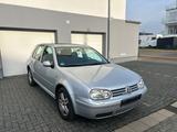Volkswagen Golf IV Highline Lim. 1.6 AUTOM... - Volkswagen Golf aus 2000: Iv