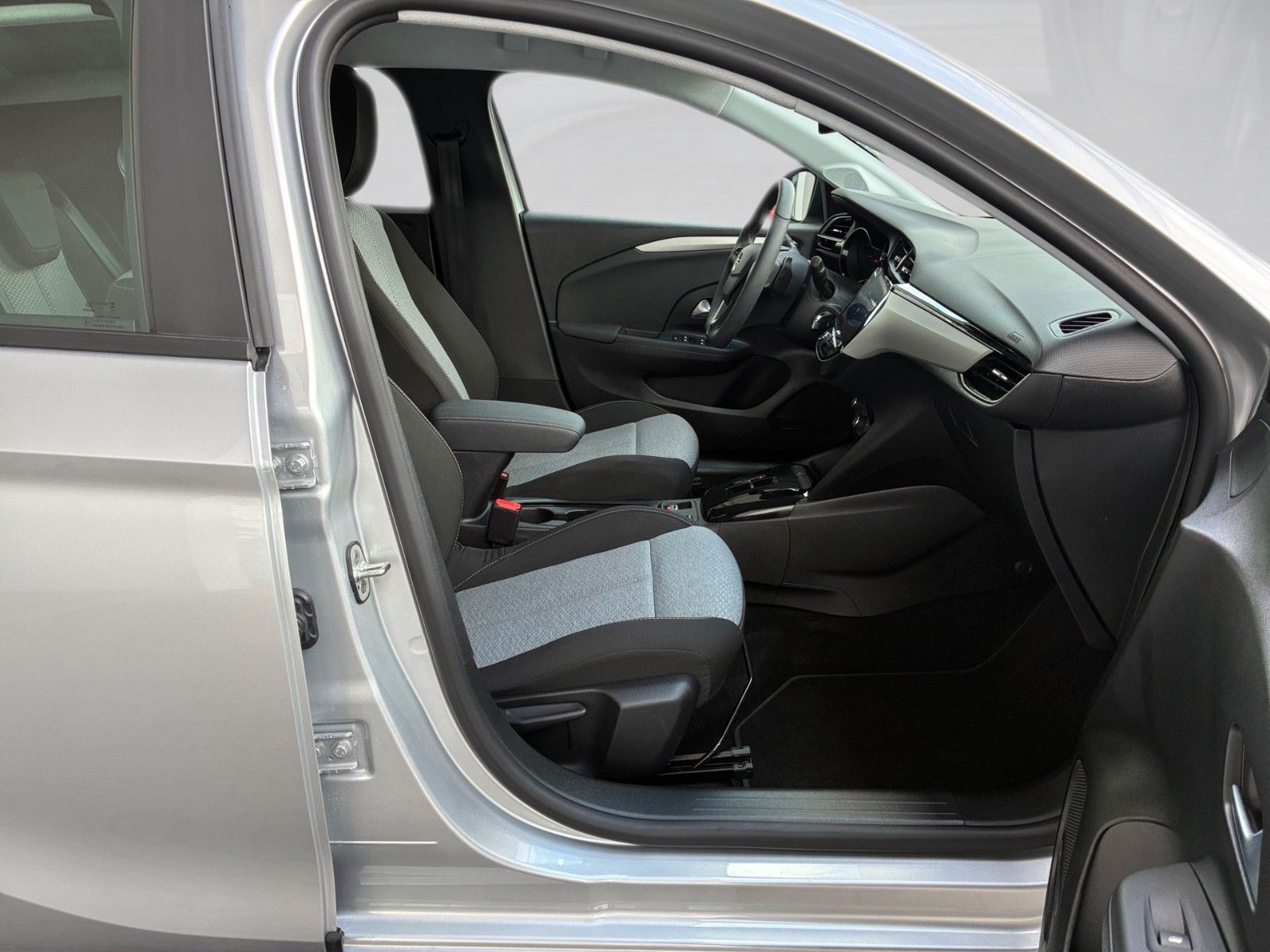 Fahrzeugabbildung Opel Corsa F Edition 100PS Automatik/PDC/LED!