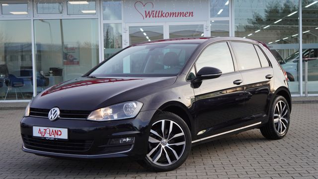 Volkswagen Golf VII 1.6 TDI DSG Lounge Sitzheizung Tempomat