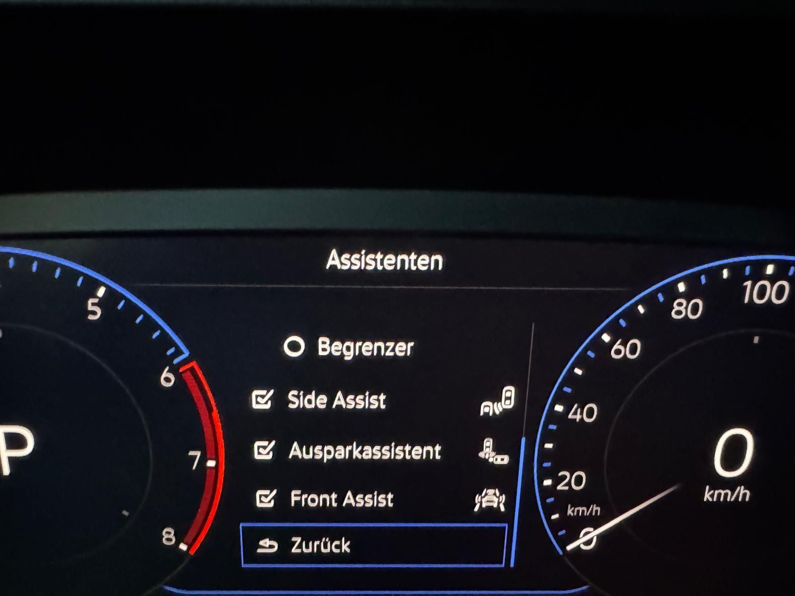 Fahrzeugabbildung Volkswagen T-Cross 1.5 TSI 110 kW R-Line Navi+IQLight+Kamer