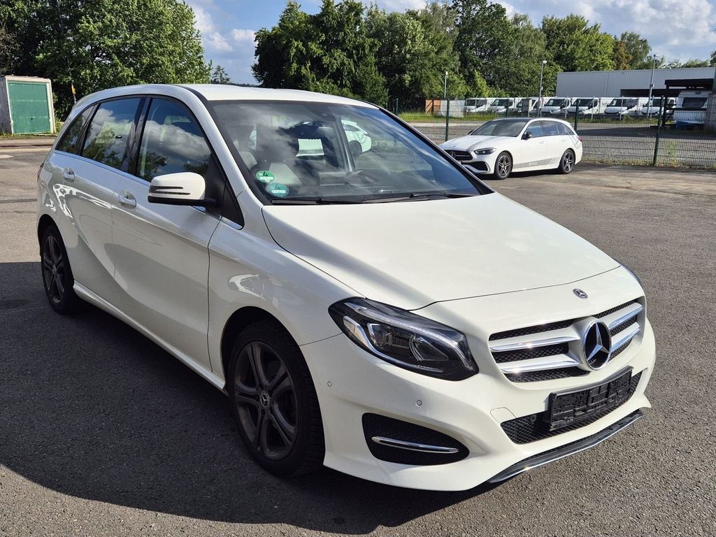 Image of Mercedes-Benz B 200