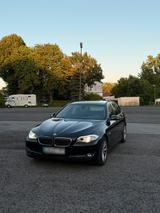 BMW F11 520i - BMW 5er-Reihe F11 mit Benzin-Antrieb