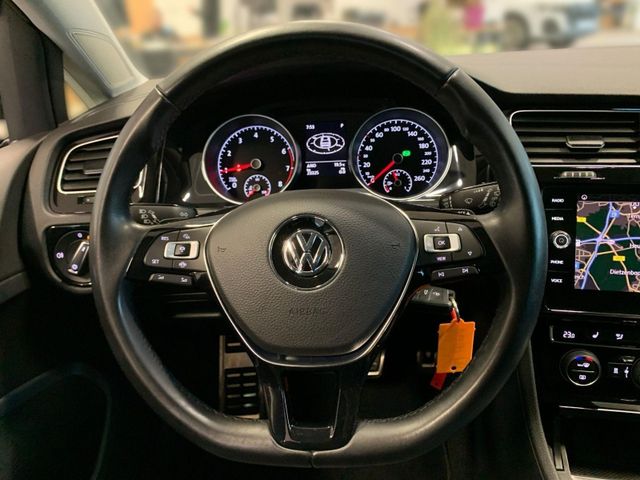 Golf VII 1.5 TSI COMFORTLINE LED+NAVI+STHZ+ACC+P