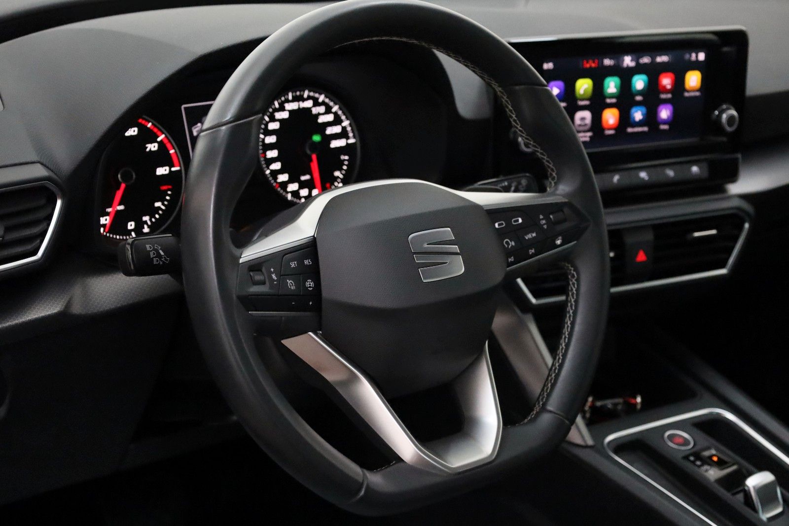 Fahrzeugabbildung SEAT Leon Style, Automatik, LED, SH, Kamera, Carplay
