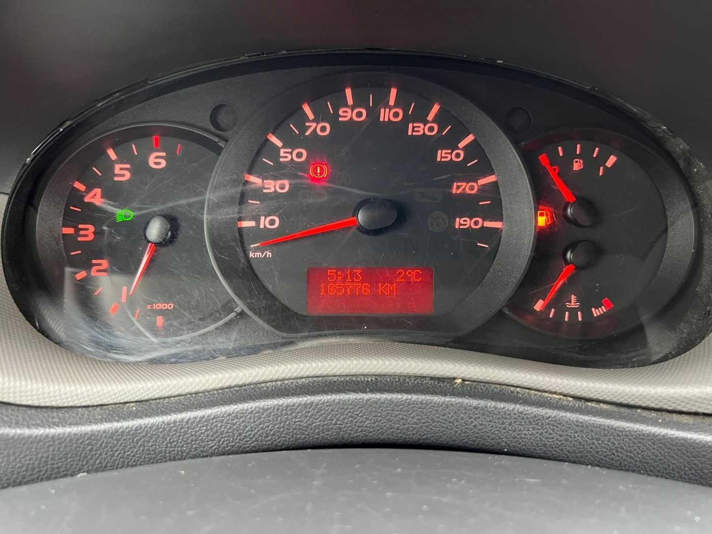 Fahrzeugabbildung Renault Master 2.3 dCi / France Elevateur 121FCC, 12,5m