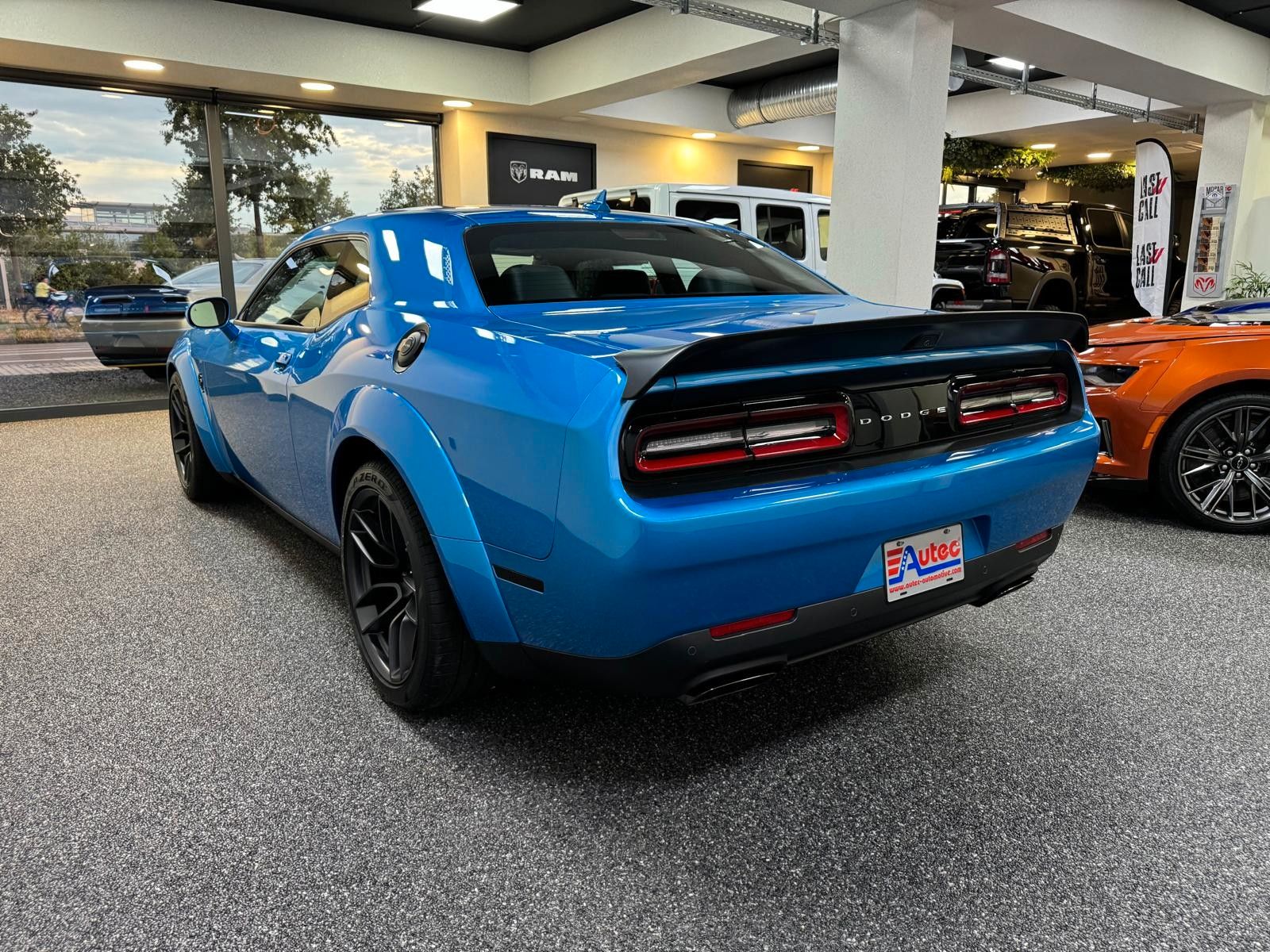 Fahrzeugabbildung Dodge CHALLENGER HELLCAT JAILBREAK-LAGUNA-LAST CALL-