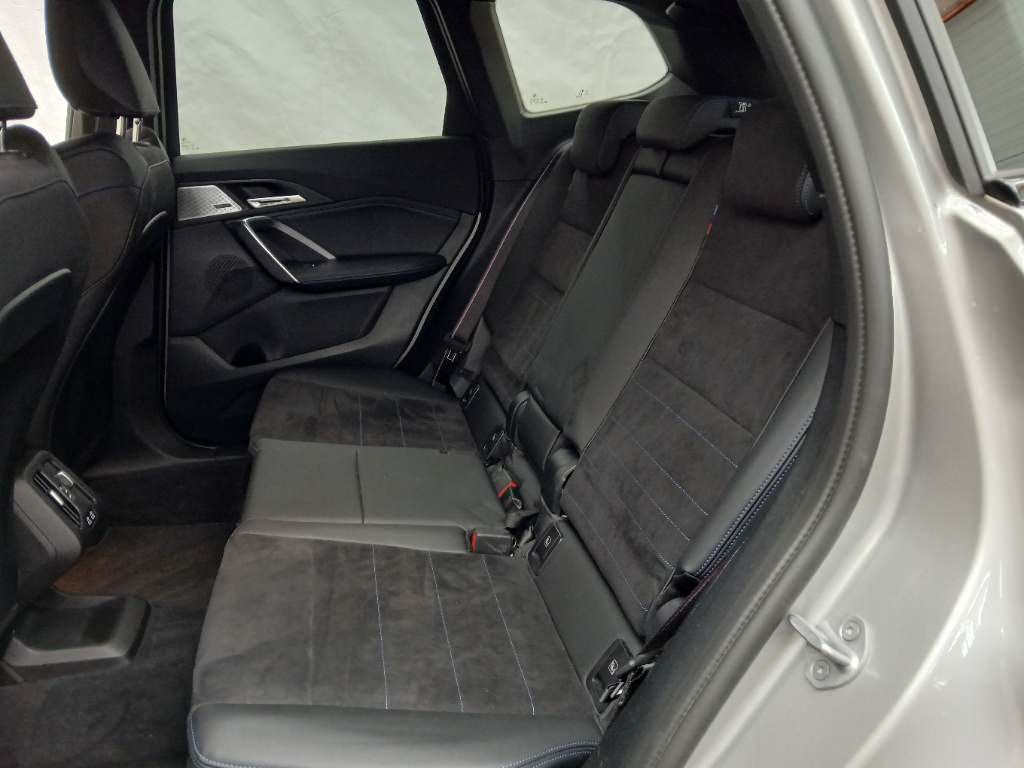 BMW X1 20d xDrive M Sport PRO AHK/HEADUP/PANO/360° foto 12