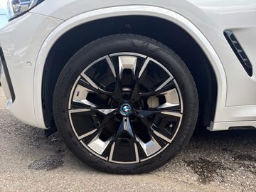 BMW iX3 M SPORT Gestiksteuerung Head-Up HK HiFi DAB