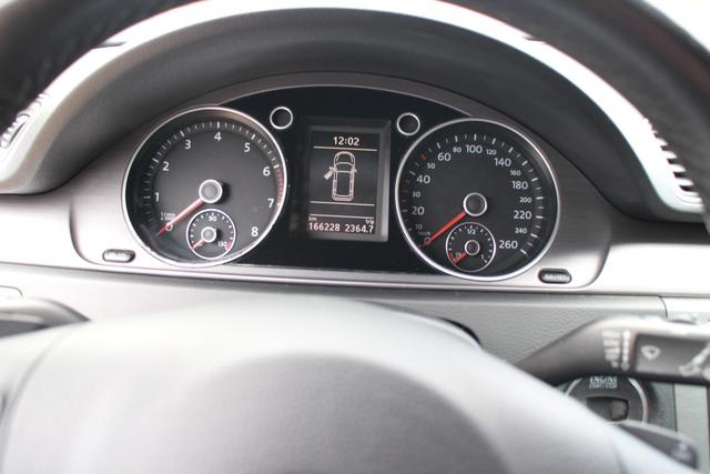 VW Passat Variant 1.4 TSI Comfortline BlueMotion – Bild 11