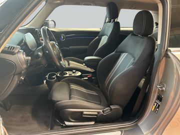 MINI Cooper SE - 11