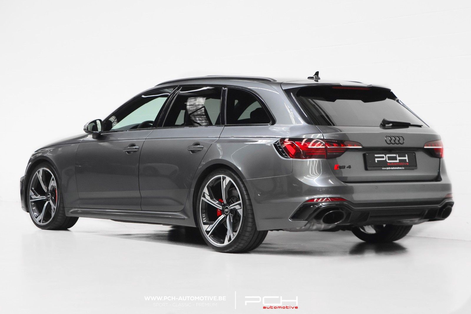Audi RS4 Avant 2.9 V6 TFSI 450hp Quattro - VAT/CARBON imagem 3