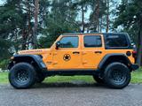 Jeep Wrangler Rubicon - Jeep Wrangler: Orange