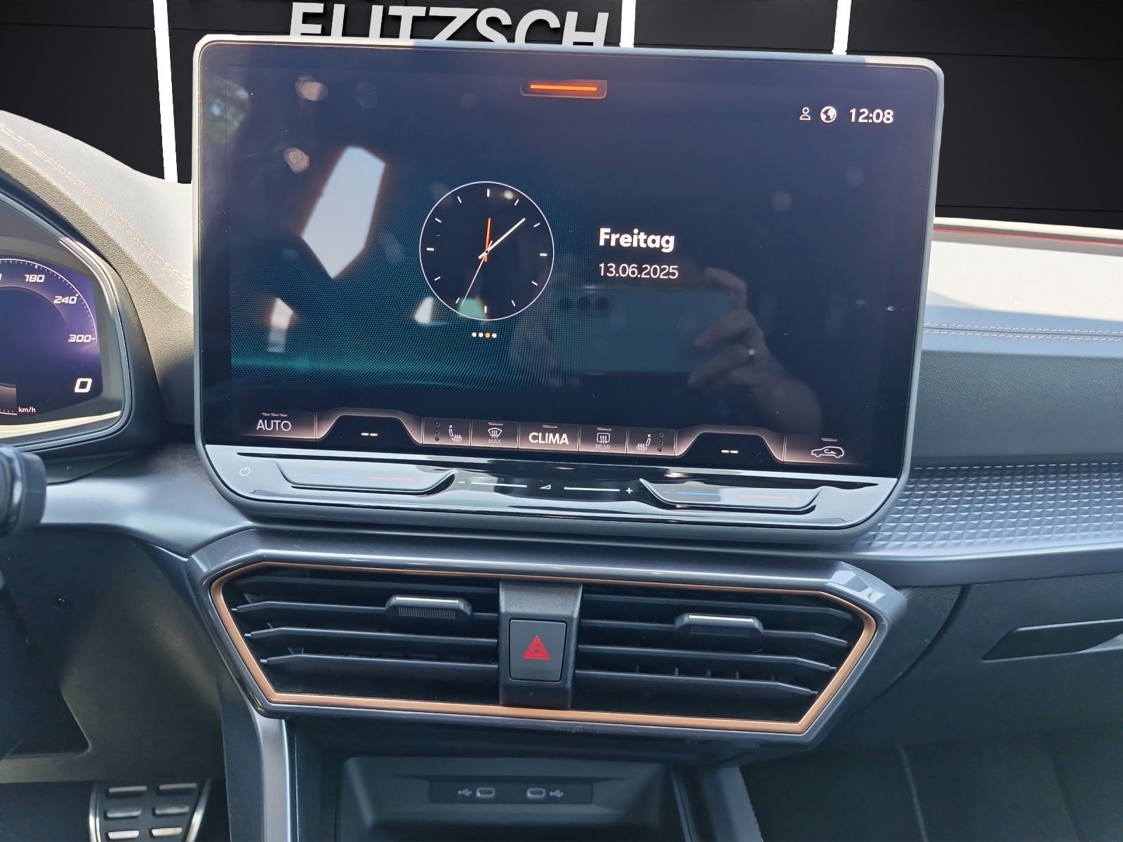 Fahrzeugabbildung CUPRA Leon Sportstourer 1.5 eTSI DSG ACC LED KAMERA