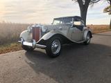 MG TD Roadster Oldtimer in gold-met von 1953 - MG TD: Roadster