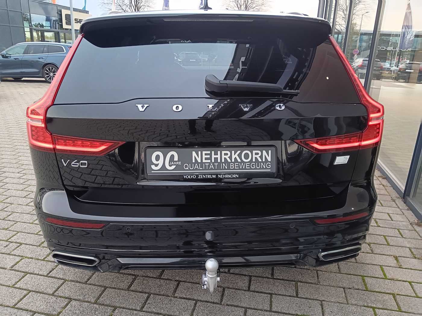 Fahrzeugabbildung Volvo V60 T6 Recharge AWD R-Design 'GROßER AKKU