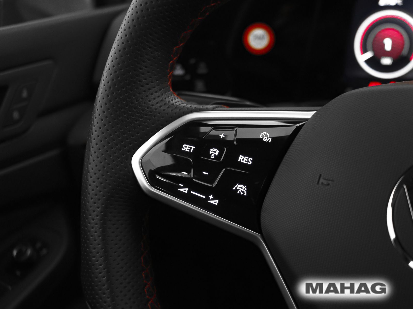 Volkswagen Golf VIII GTI Clubsport 2.0 TSI LED+ Navi ParkPi foto 23