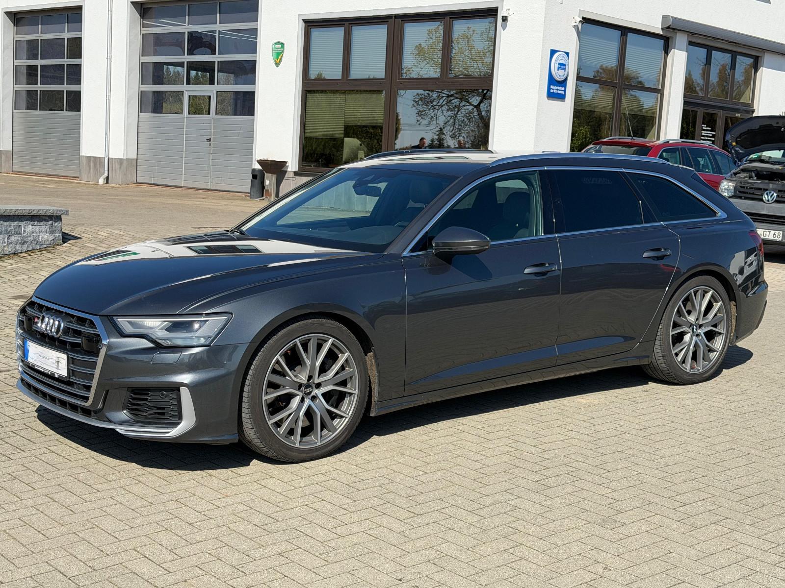 Audi S6 Avant 3,0lTDI qu LED Luft Stdhzg Kam AHK 20"
