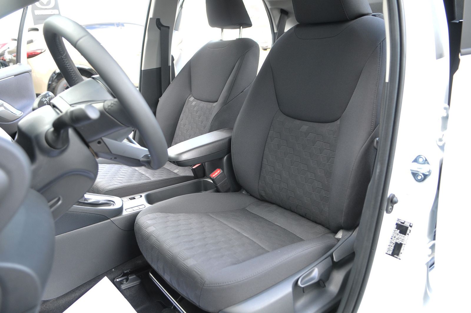 Mazda 2 Hybrid - Bild 18