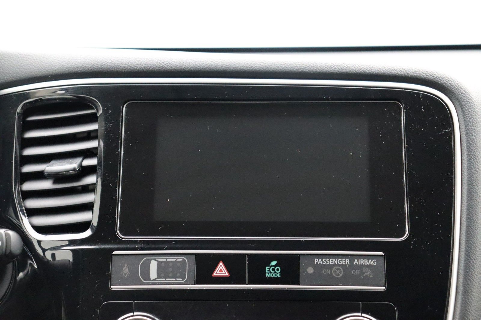 Fahrzeugabbildung Mitsubishi Outlander PHEV 2.4 Basis 4WD