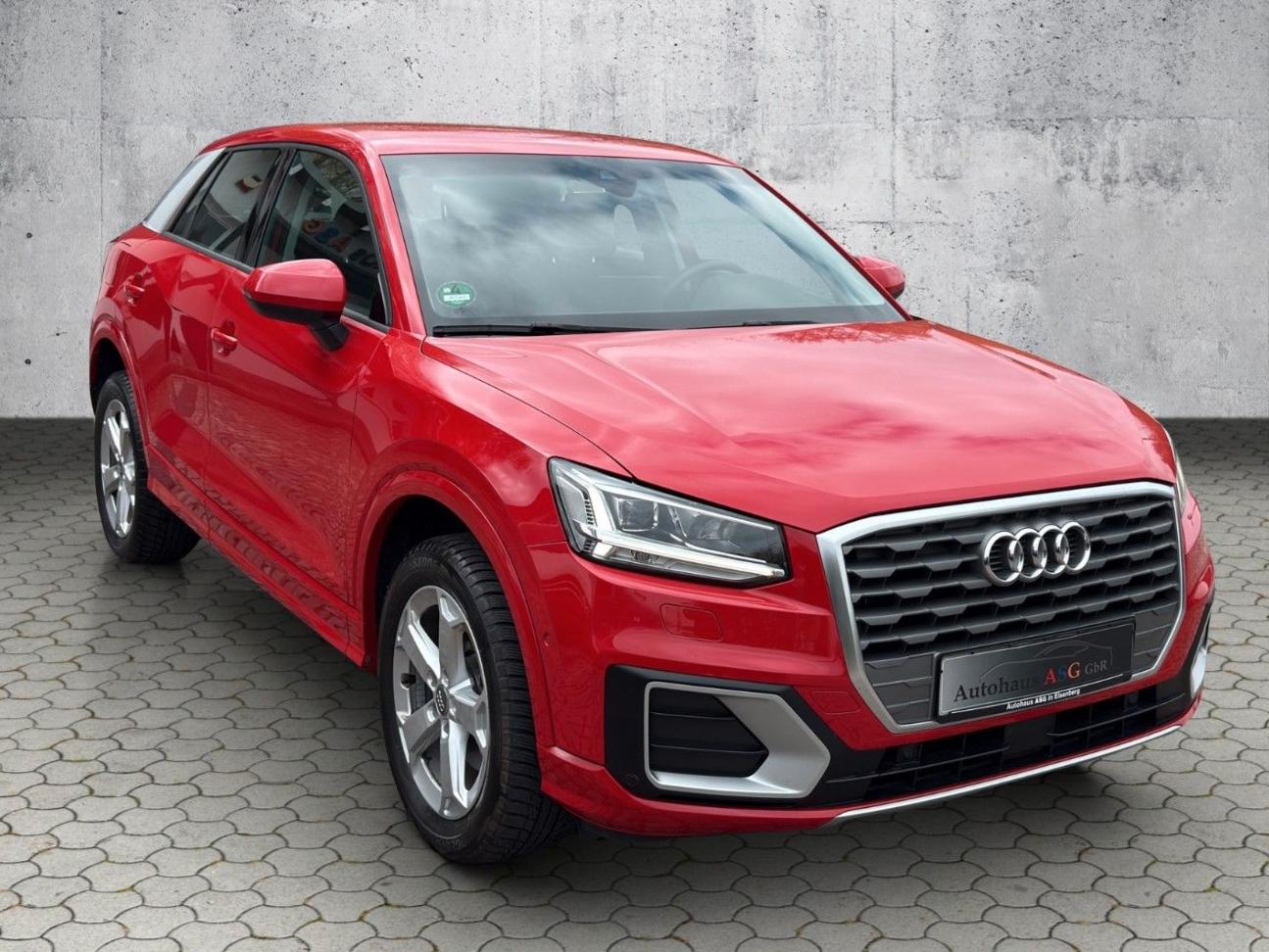 Audi Q2 1.4TFSI Sport*LED Scheinwerf.*AHK*Kamera*ACC*