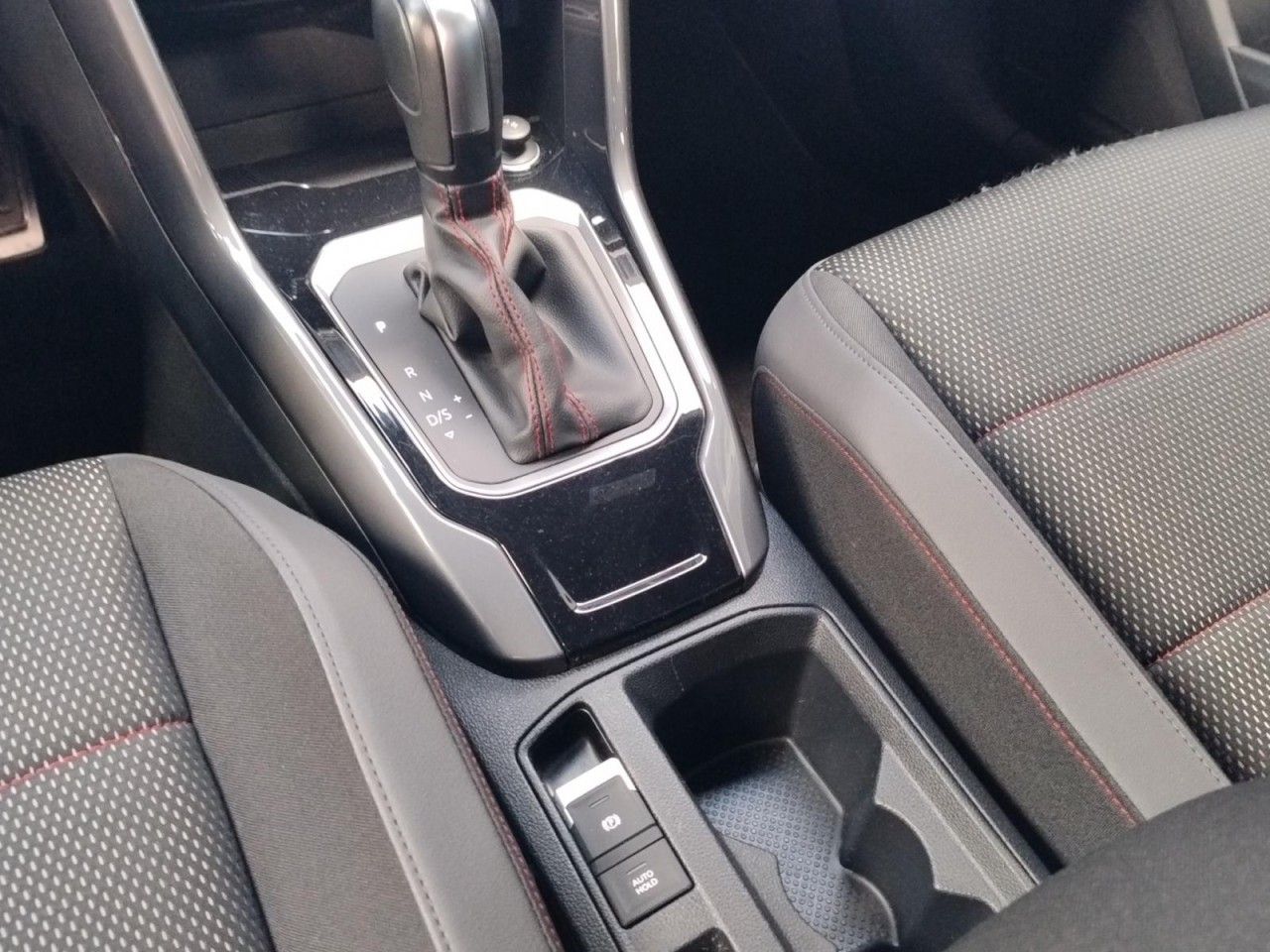 T-Roc Sport 1.5 TSI DSG Klima Navi Einparkhilfe