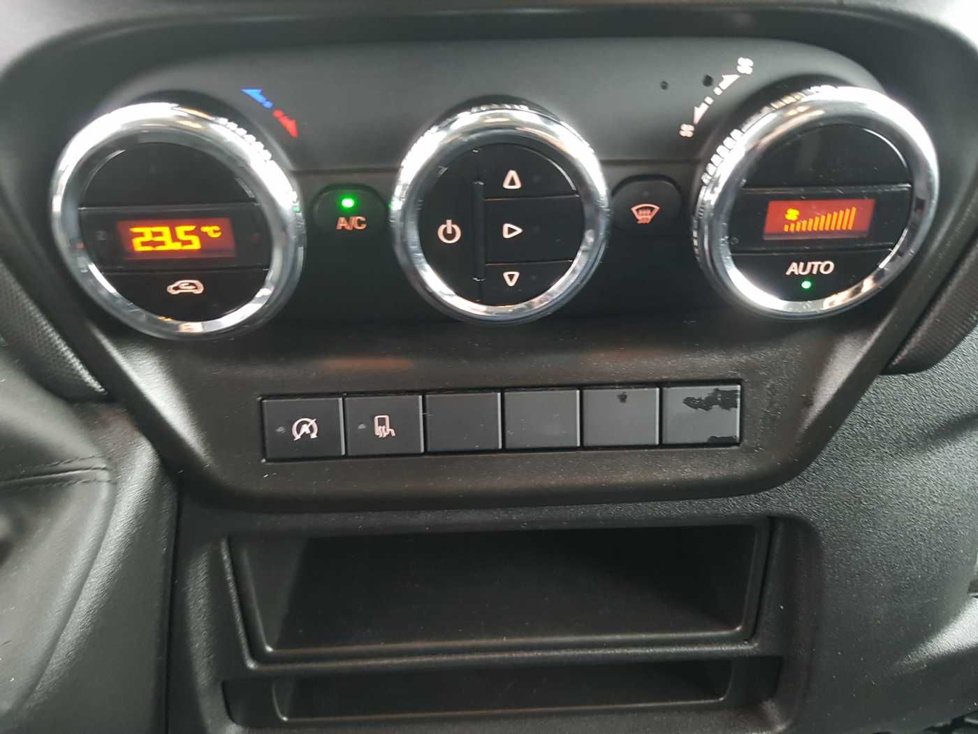 Fahrzeugabbildung Iveco Daily 35 S 16 V *Klima*L4.100mm*