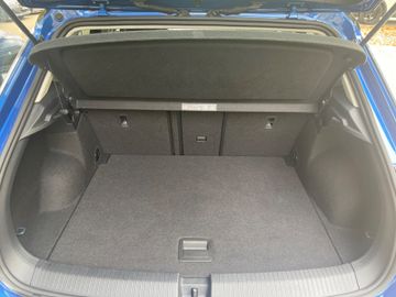 Fahrzeugabbildung Volkswagen T-Roc Style 1.5 TSI 7-DSG OPF NAVI LED RFK