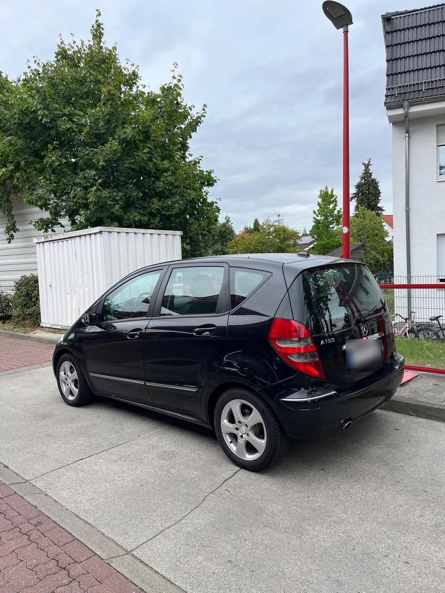 Mercedes-Benz A150 2008 — rear view