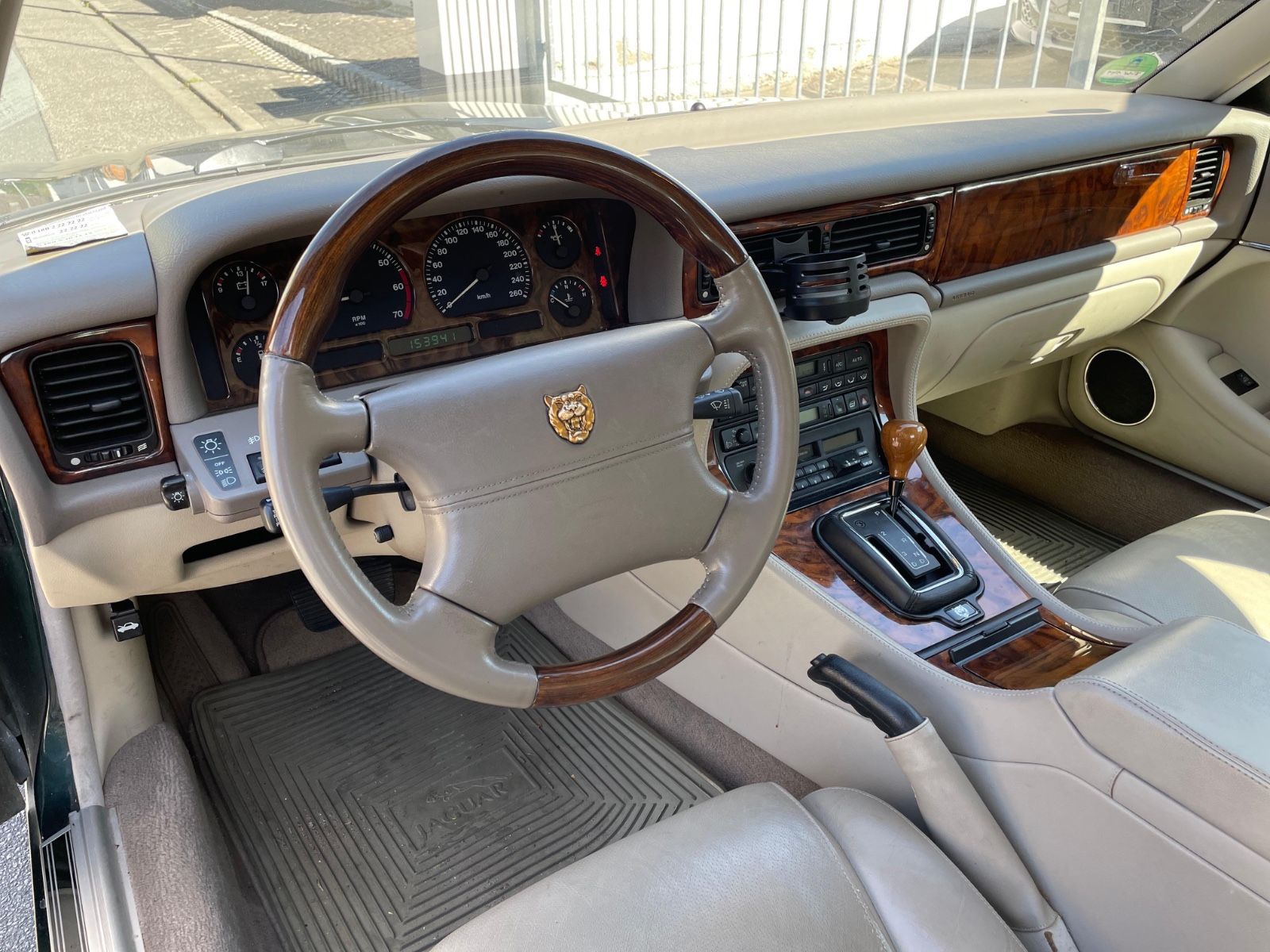 Fahrzeugabbildung Jaguar XJ6 Executive 3.2 |Klima|Sitzheizung|Schiebedach