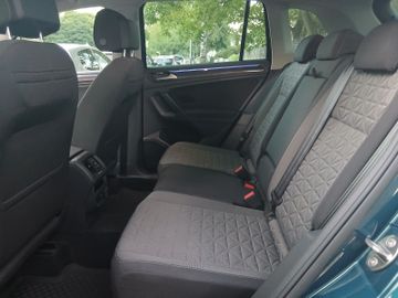 Volkswagen Tiguan - 9