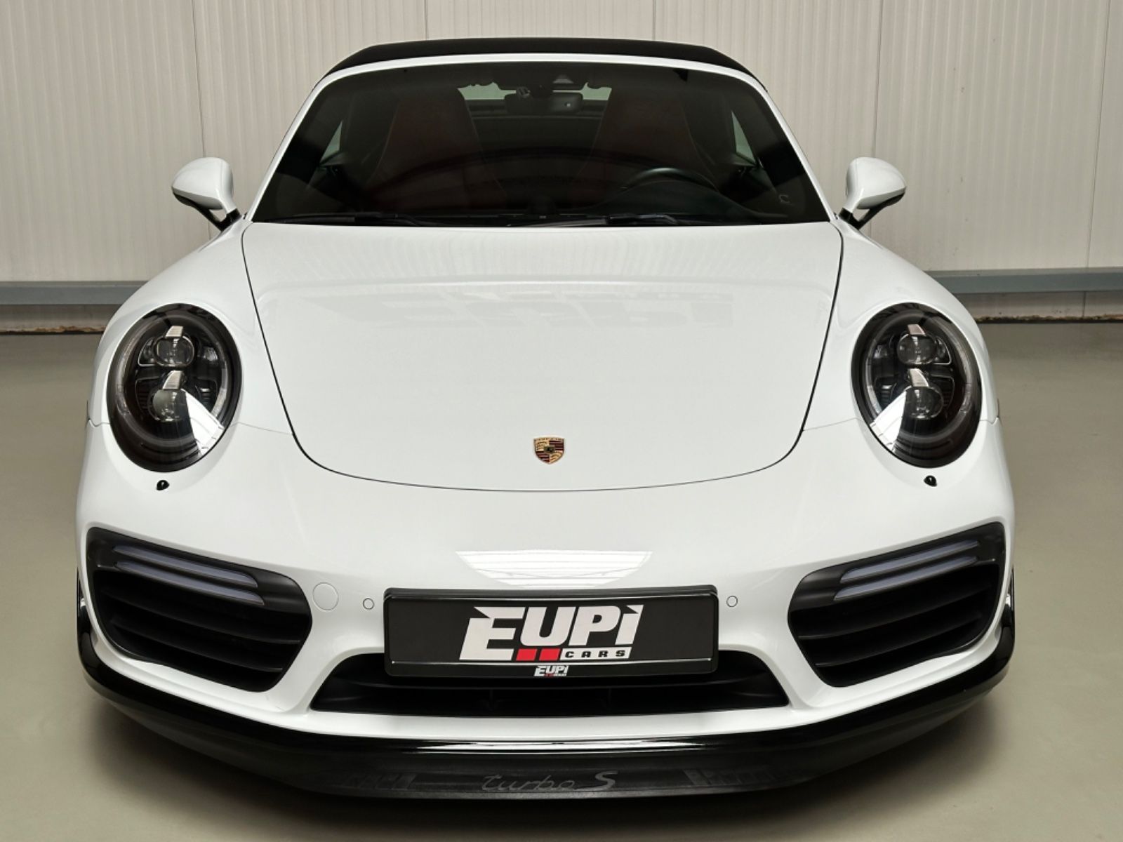 Fahrzeugabbildung Porsche 911/991.2 Turbo S Cabriolet/Burmester/Aero Kit