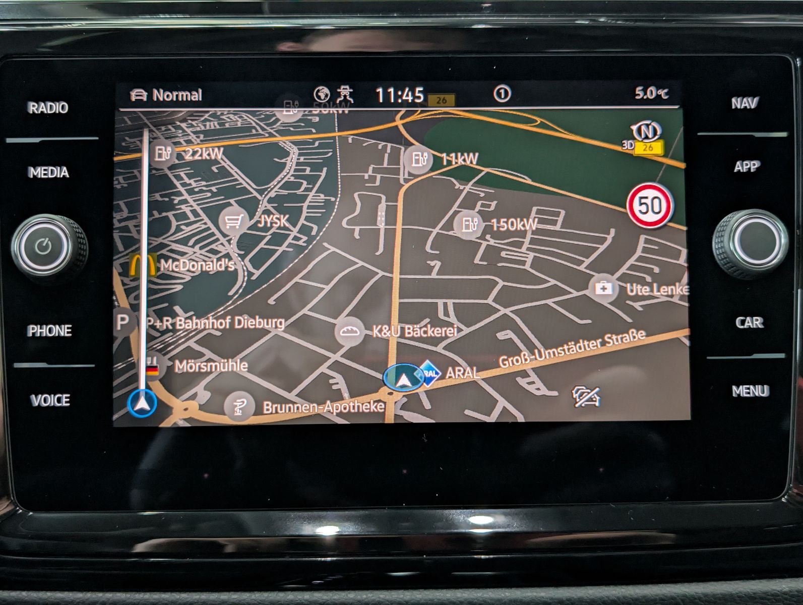 Fahrzeugabbildung Volkswagen Touran R-LINE HIGHLINE BLACK PANO AHK 7S KINDERS