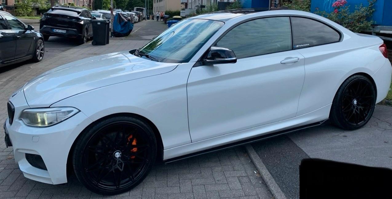 BMW 220d Coupe M Sportpaket *H&K-XENON-NAVI*