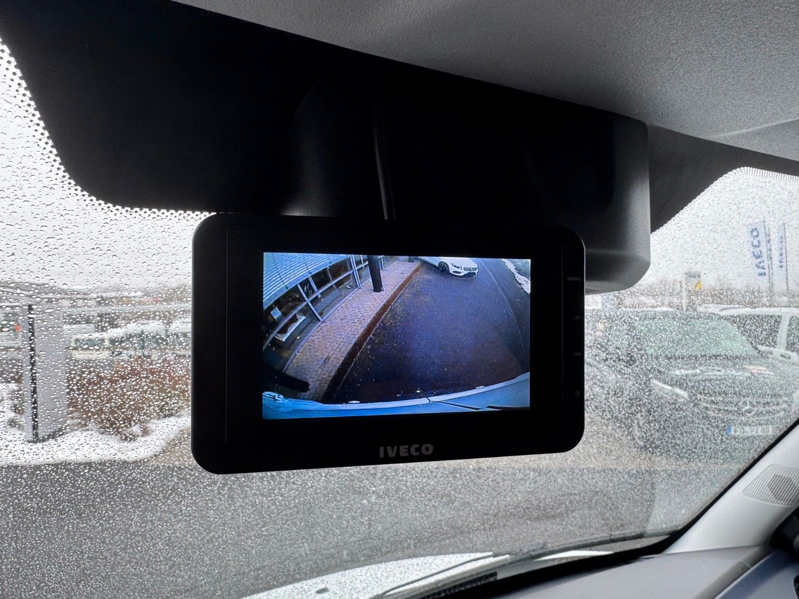 Fahrzeugabbildung Iveco Daily 35S12 *R3.520mm*AHK*Automatik*51.272km!!